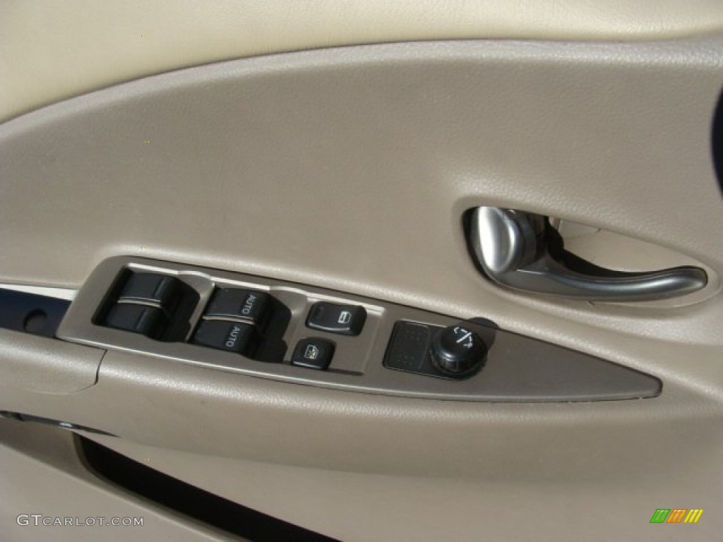 2004 Altima 3.5 SE - Polished Pewter / Blond photo #8