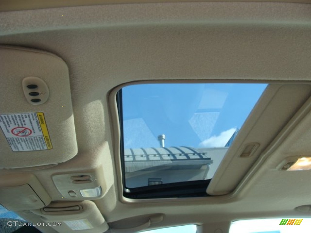 2004 Altima 3.5 SE - Polished Pewter / Blond photo #11