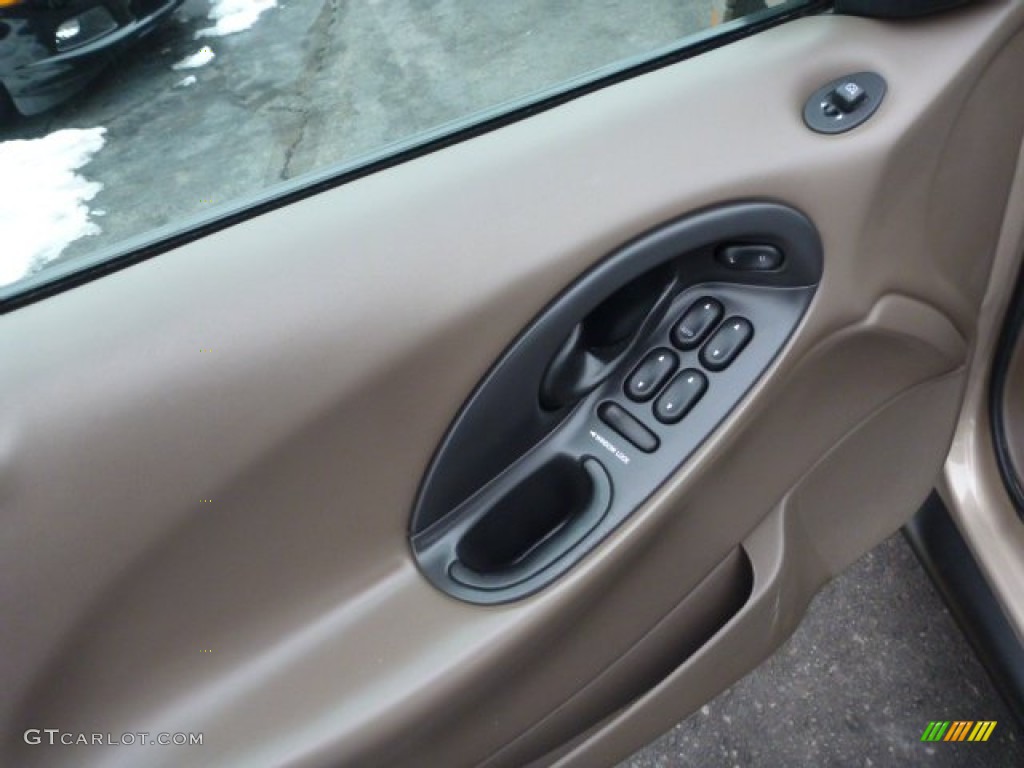 1999 Taurus SE - Light Prairie Tan Metallic / Medium Prairie Tan photo #11