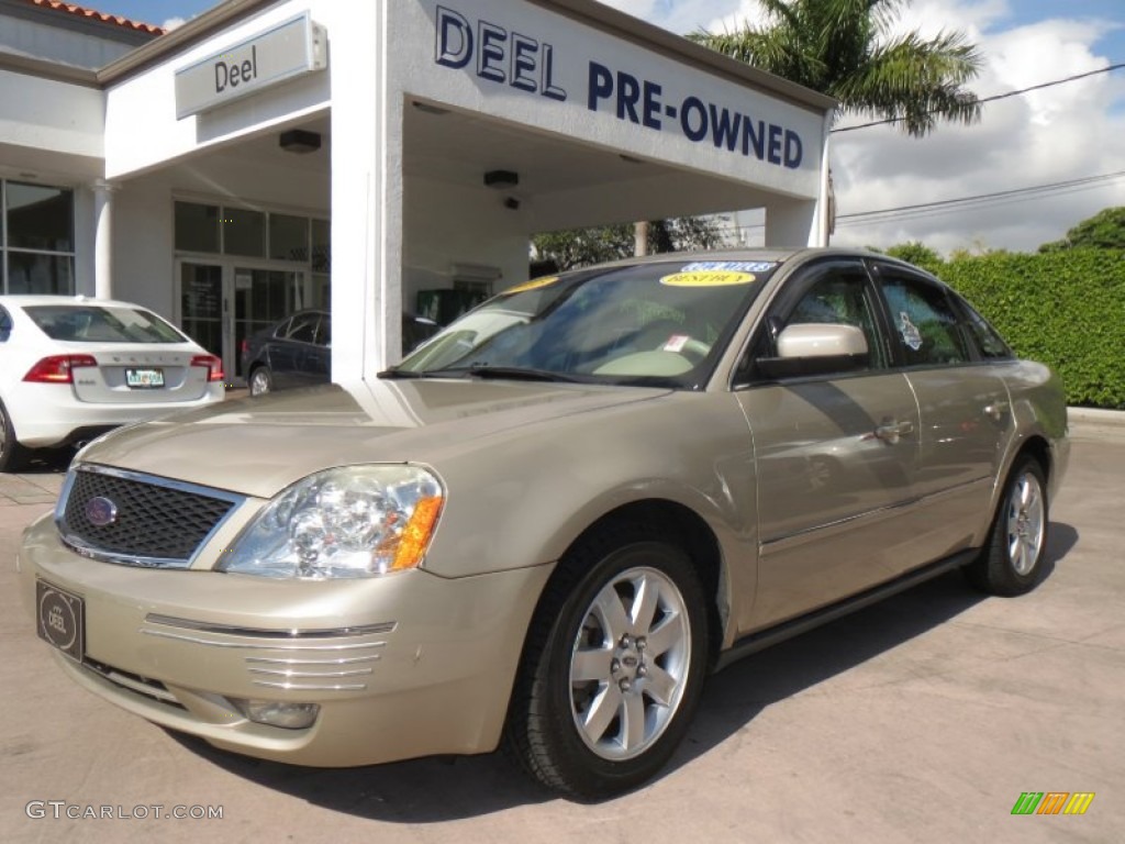 2005 Five Hundred SEL - Pueblo Gold Metallic / Pebble Beige photo #1