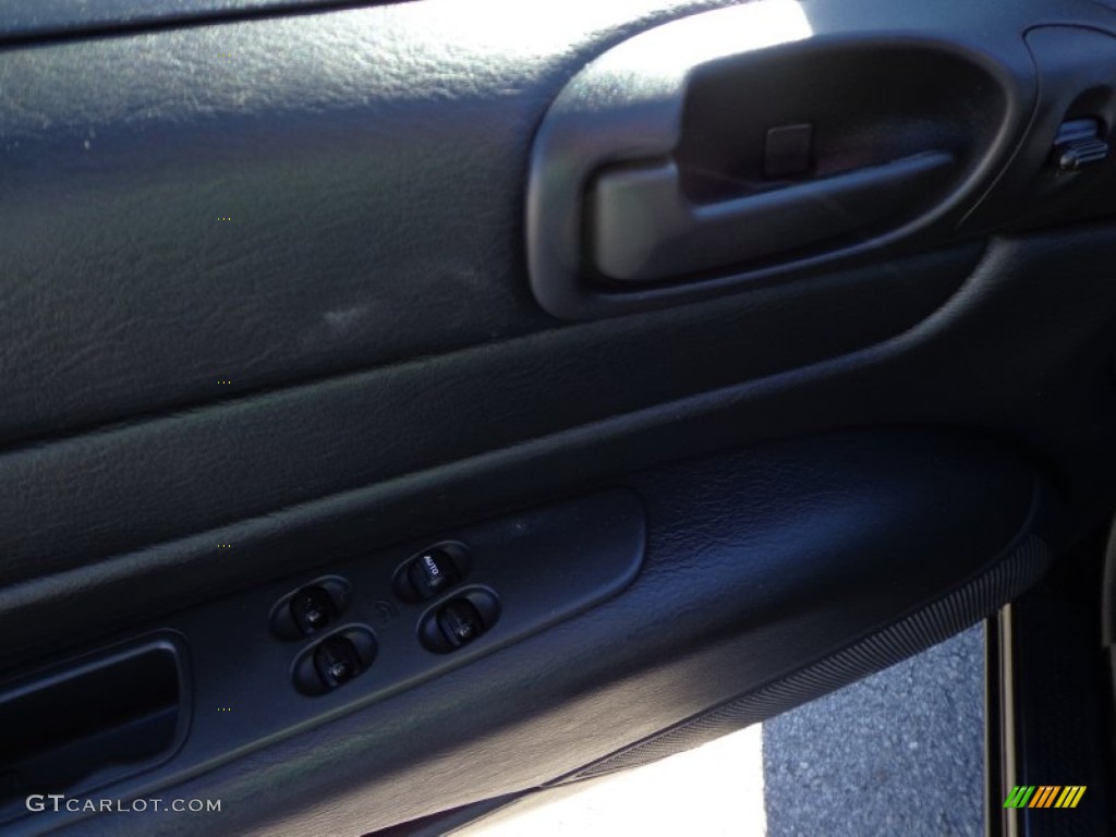 2006 Sebring Touring Convertible - Brilliant Black / Dark Slate Gray photo #17