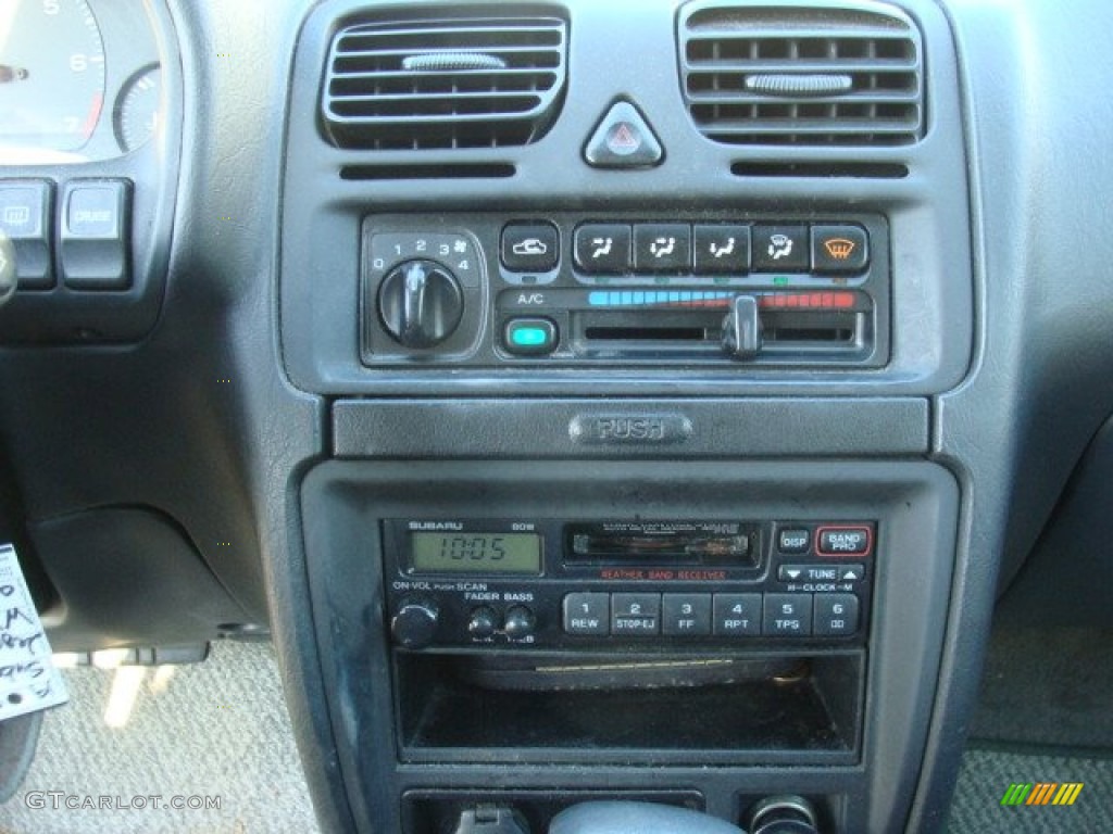 1999 Legacy L Sedan - Glacier White / Gray photo #13