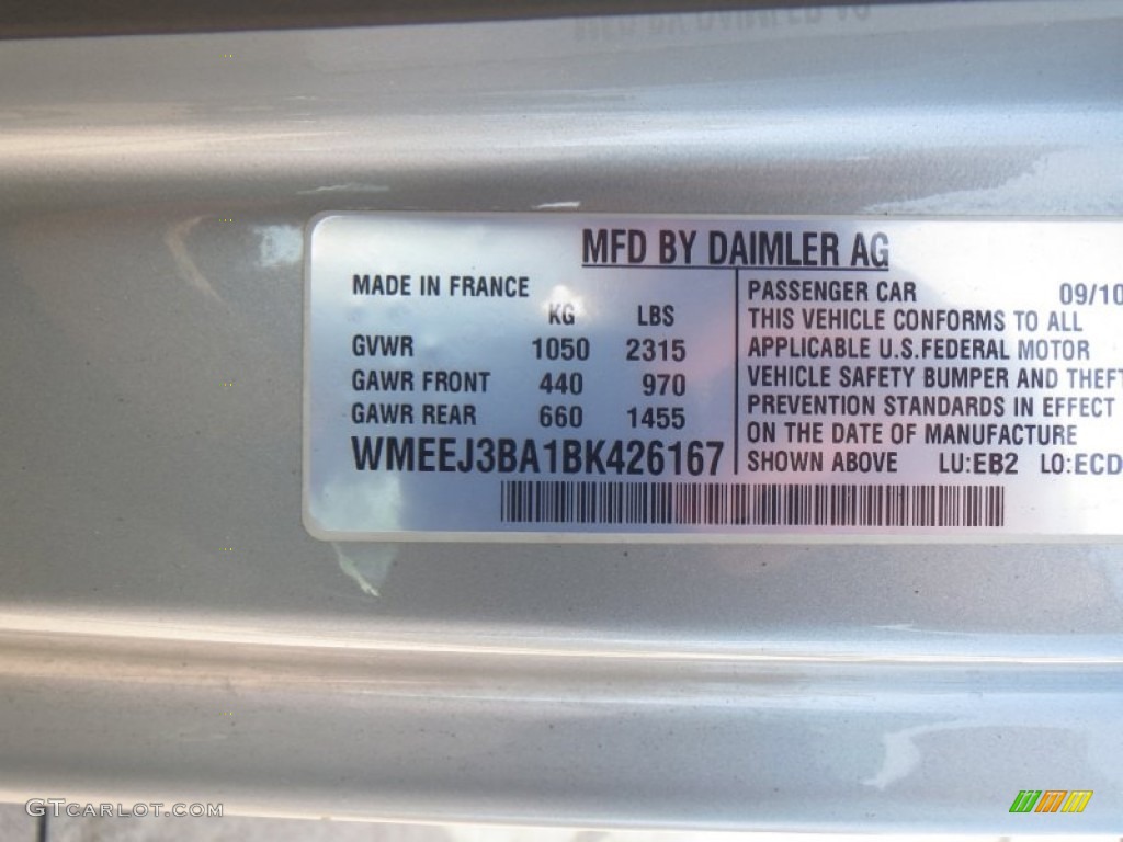 2011 fortwo passion coupe - Green Matte / Design Beige photo #14