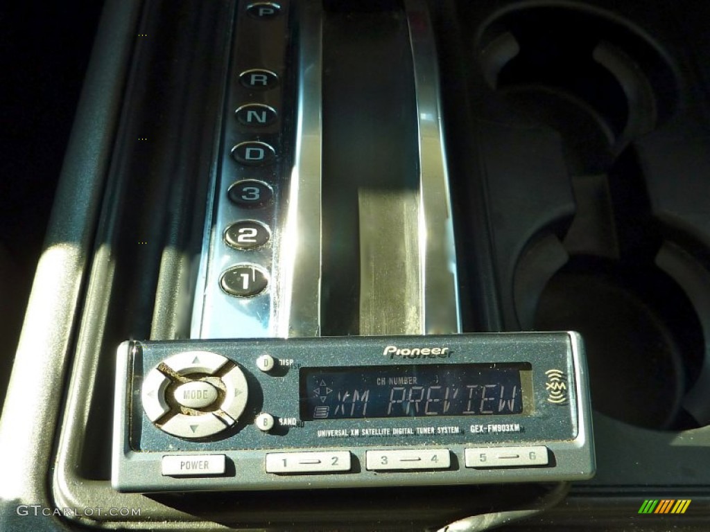 2003 H2 SUV - White / Wheat photo #24