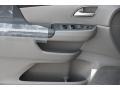 2013 Alabaster Silver Metallic Honda Odyssey LX  photo #8