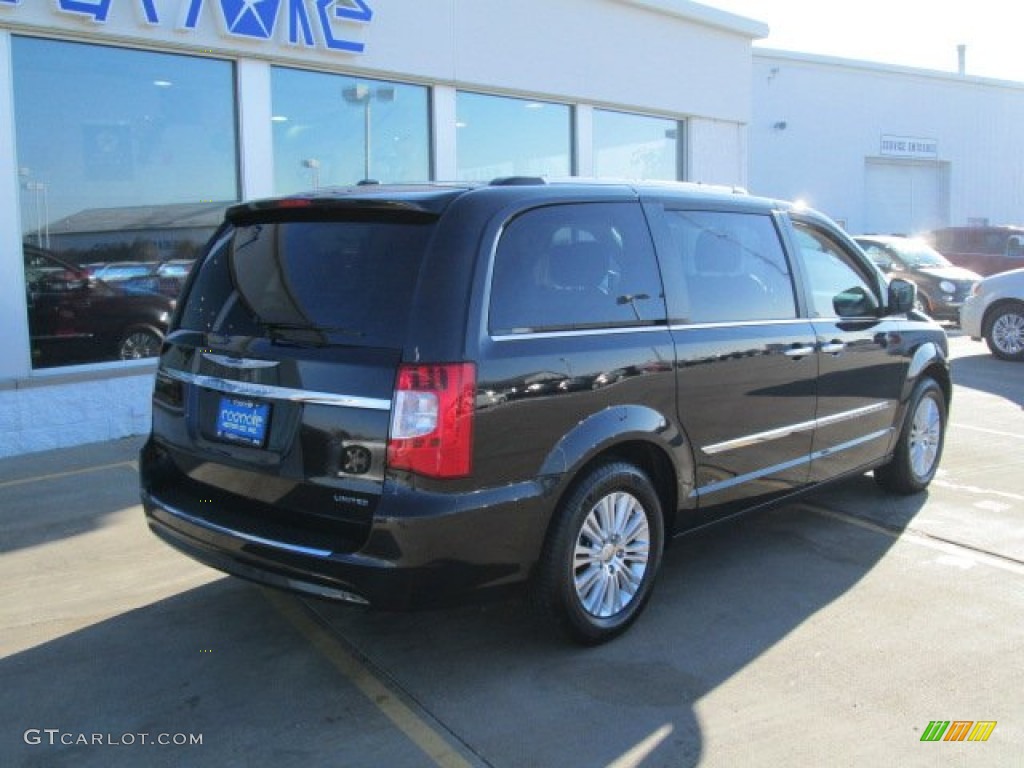 2012 Town & Country Limited - Brilliant Black Crystal Pearl / Black/Light Graystone photo #19