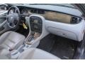 Dove 2002 Jaguar X-Type 2.5 Dashboard