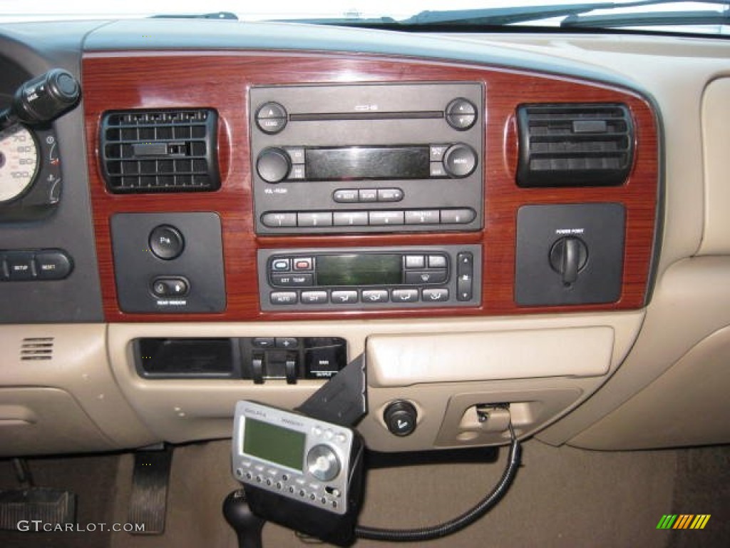 2006 Ford F250 Super Duty Lariat Crew Cab 4x4 Controls Photo #75599054