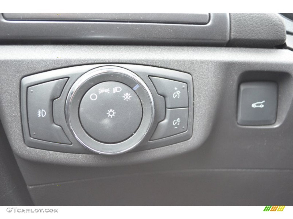 2013 Ford Fusion Titanium Controls Photo #75601235