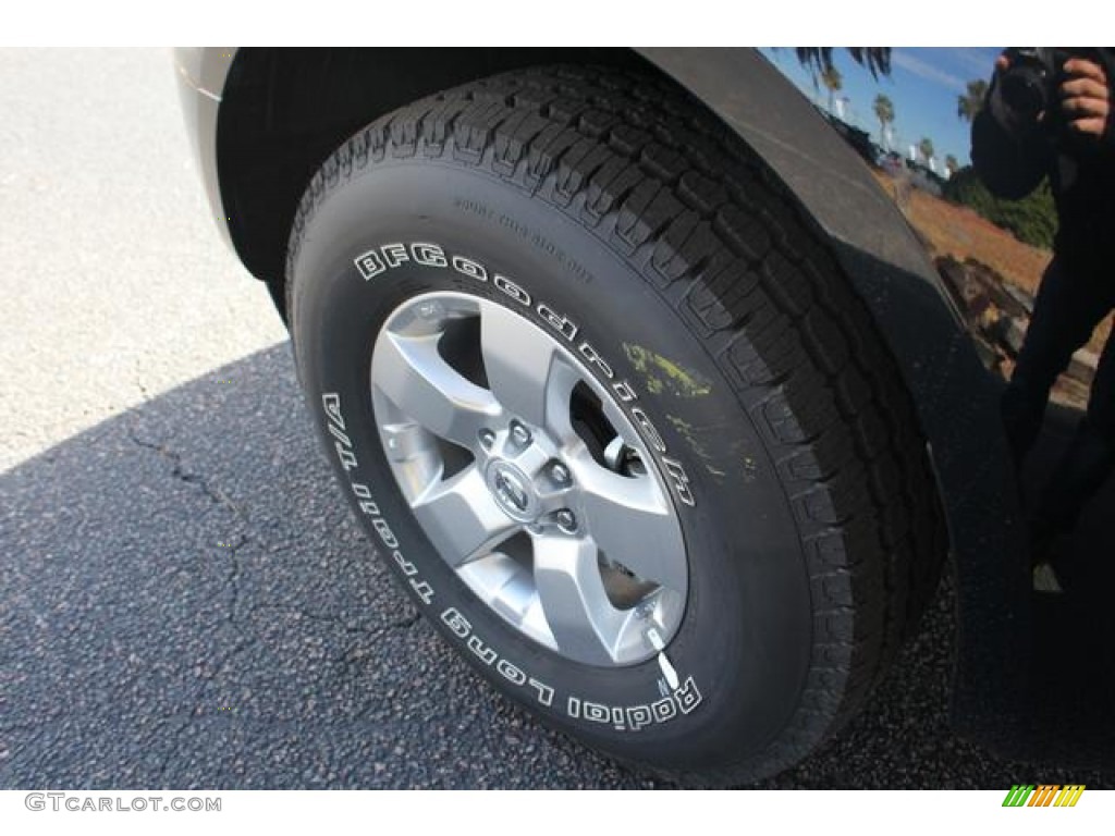 2012 Frontier SV Crew Cab - Super Black / Steel photo #20