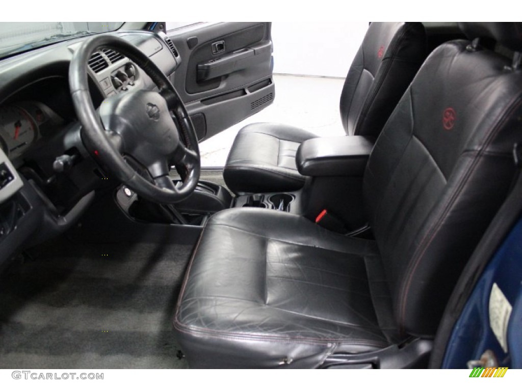 Black Interior 2001 Nissan Frontier SC V6 King Cab 4x4 Photo #75603989