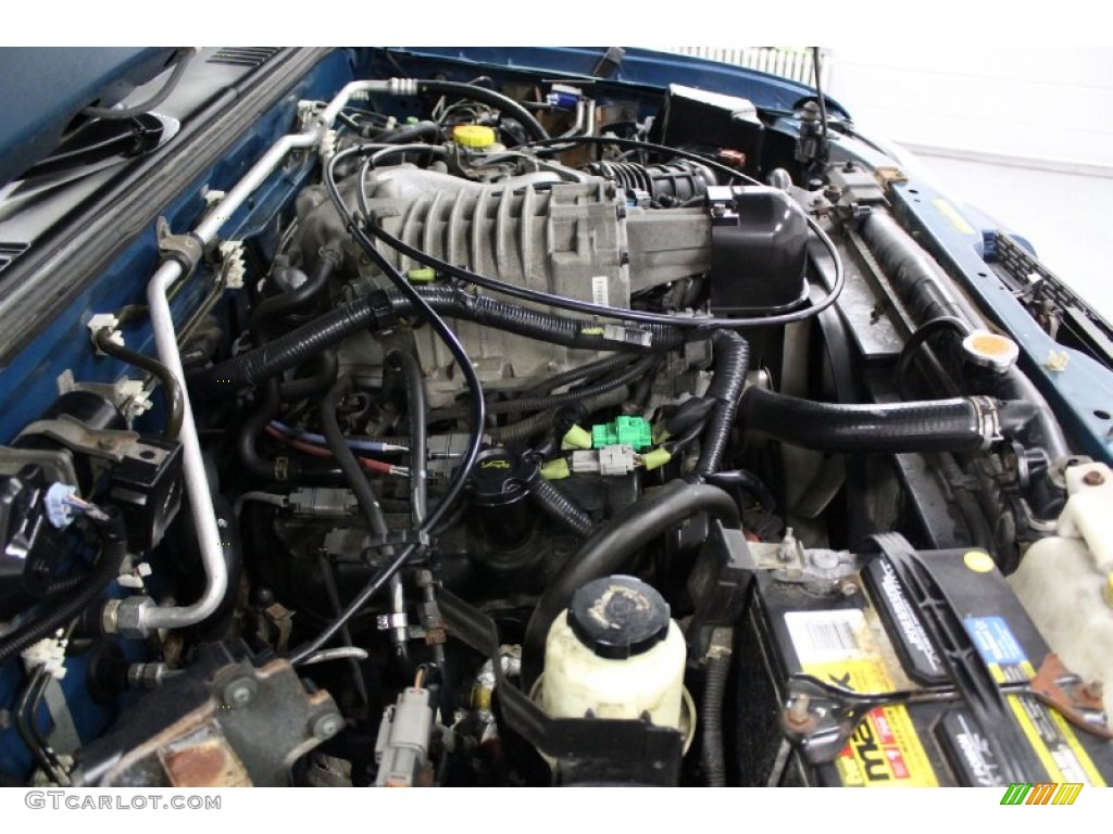 2001 Nissan Frontier SC V6 King Cab 4x4 Engine Photos