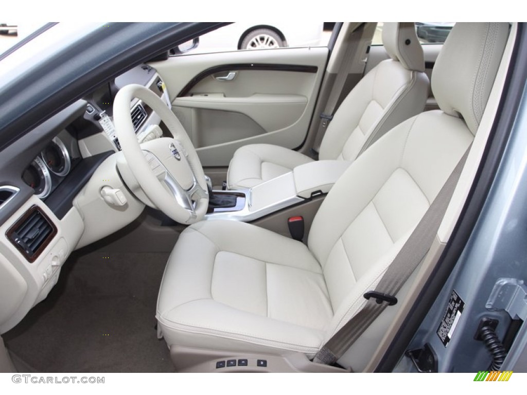 2013 Volvo XC70 3.2 Front Seat Photo #75605306