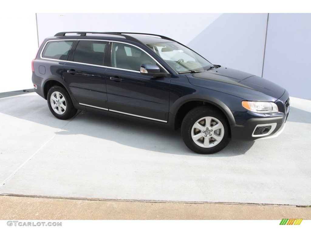 2013 XC70 3.2 - Caspian Blue Metallic / Off Black photo #1