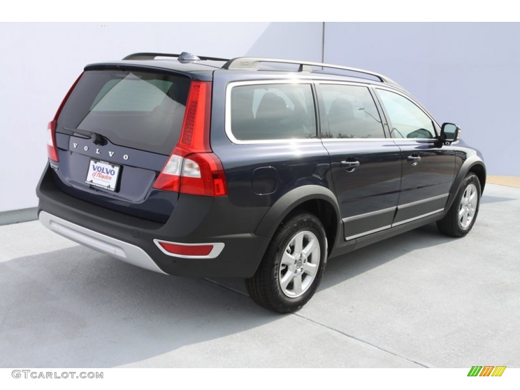 2013 XC70 3.2 - Caspian Blue Metallic / Off Black photo #4