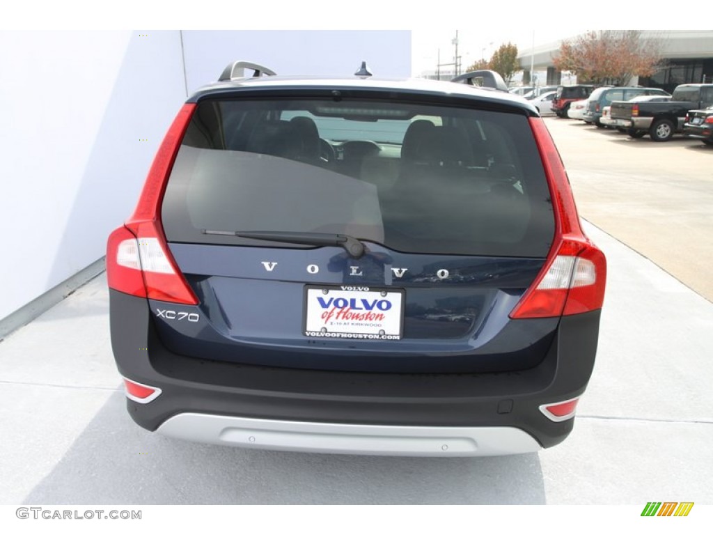 2013 XC70 3.2 - Caspian Blue Metallic / Off Black photo #5