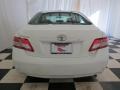 Super White - Camry LE Photo No. 29