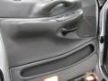 2000 Silver Metallic Ford Expedition XLT 4x4  photo #16