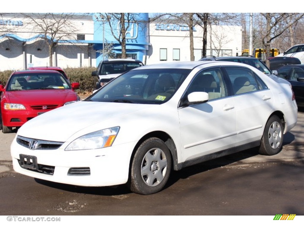 2006 Accord LX Sedan - Taffeta White / Ivory photo #1