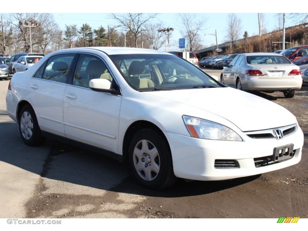2006 Accord LX Sedan - Taffeta White / Ivory photo #3