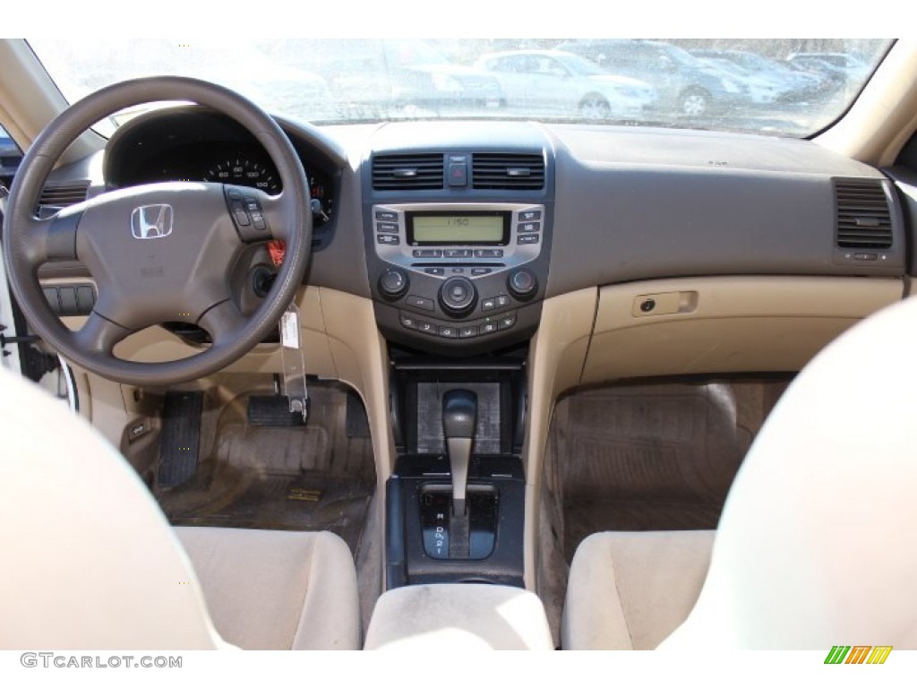 2006 Accord LX Sedan - Taffeta White / Ivory photo #12