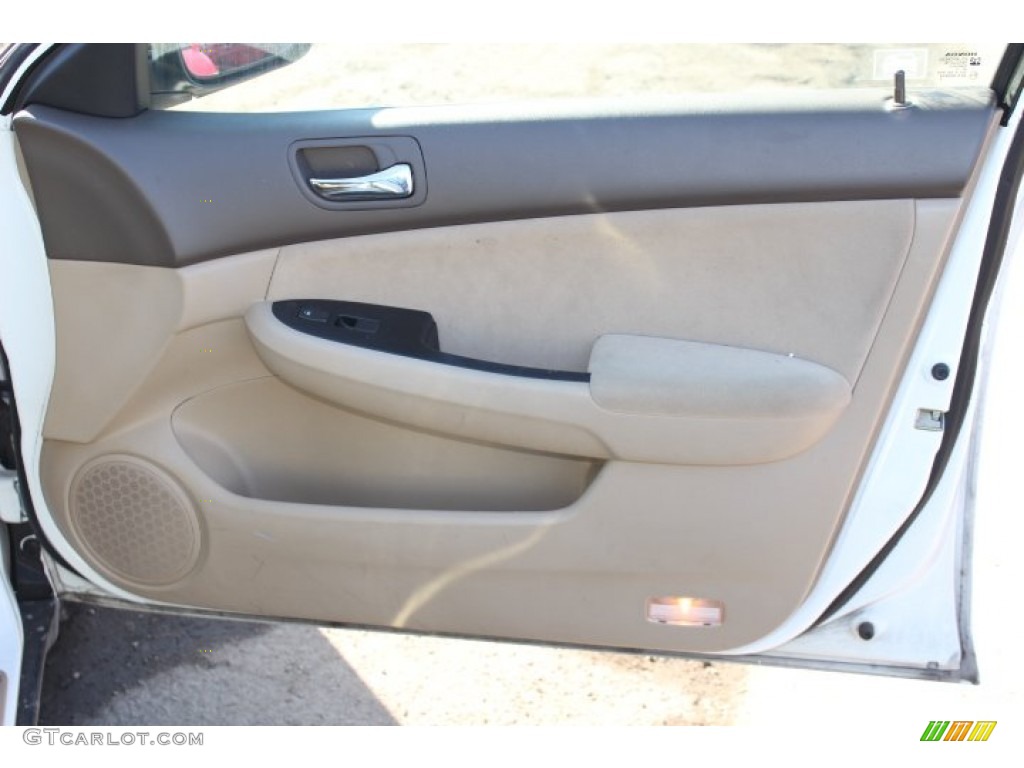 2006 Accord LX Sedan - Taffeta White / Ivory photo #19
