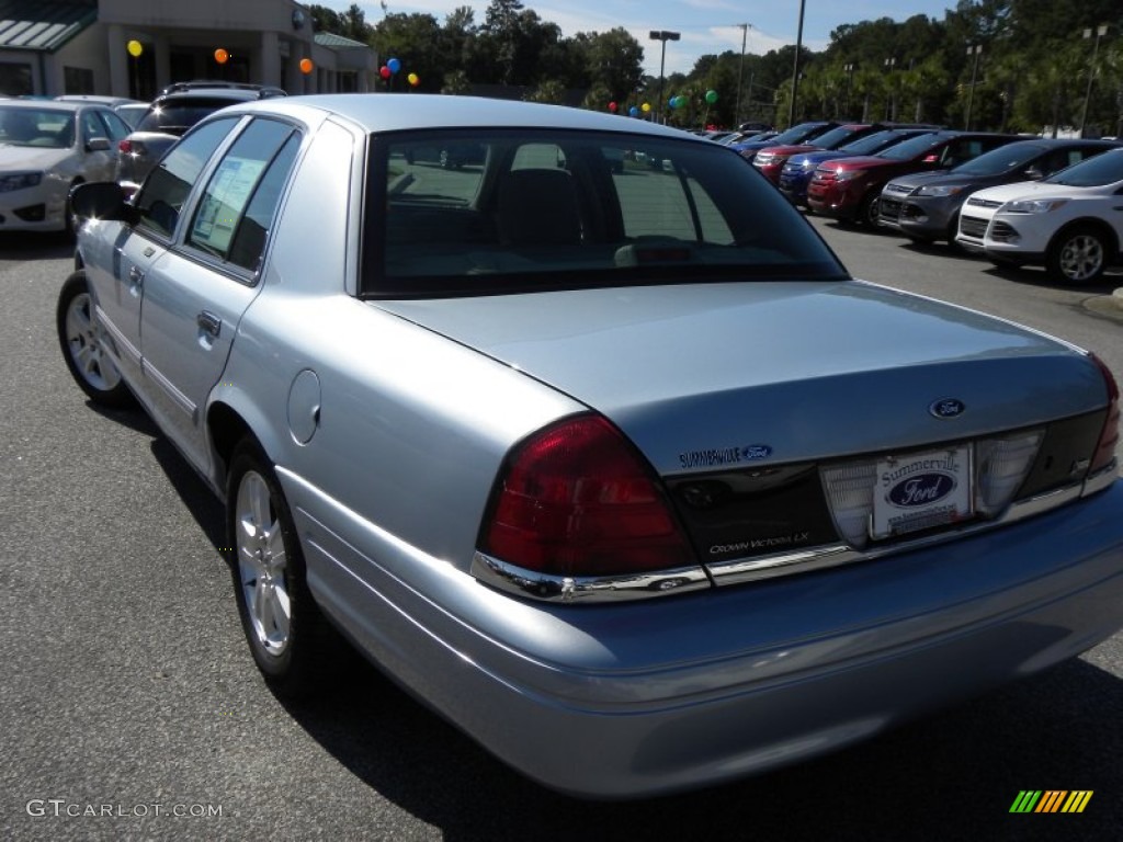 2011 Crown Victoria LX - Light Ice Blue Metallic / Light Camel photo #16