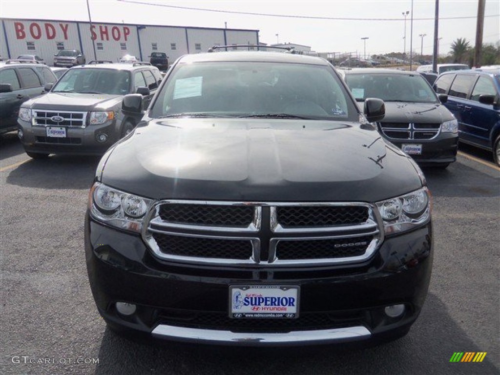 Brilliant Black Crystal Pearl Dodge Durango