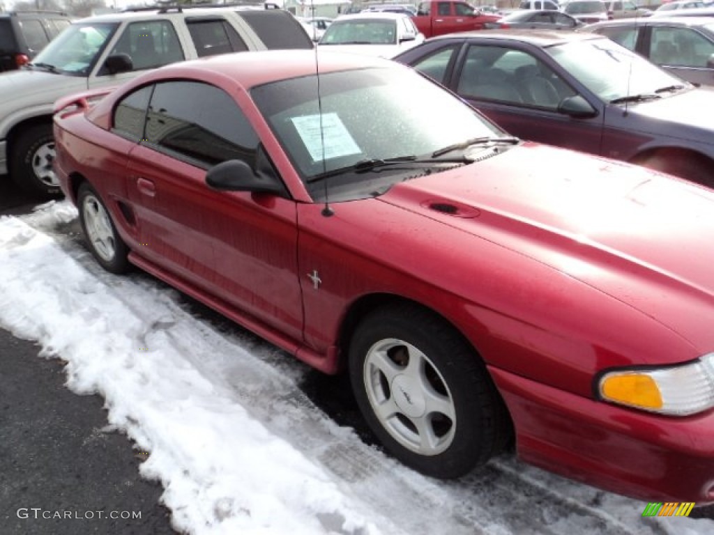 1998 Mustang V6 Coupe - Laser Red / Medium Graphite photo #3