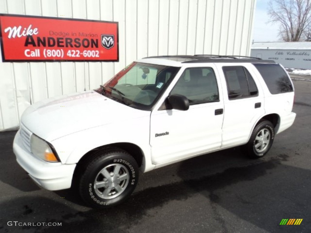 2000 Bravada AWD - Arctic White / Pewter photo #1