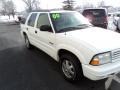 2000 Arctic White Oldsmobile Bravada AWD  photo #3