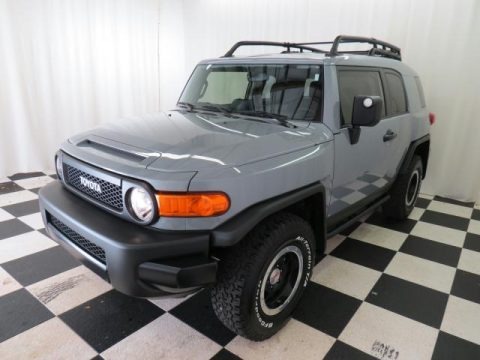 Toyota on 2013 Toyota Fj Cruiser Trail Teams Special Edition 4wd Data  Info And