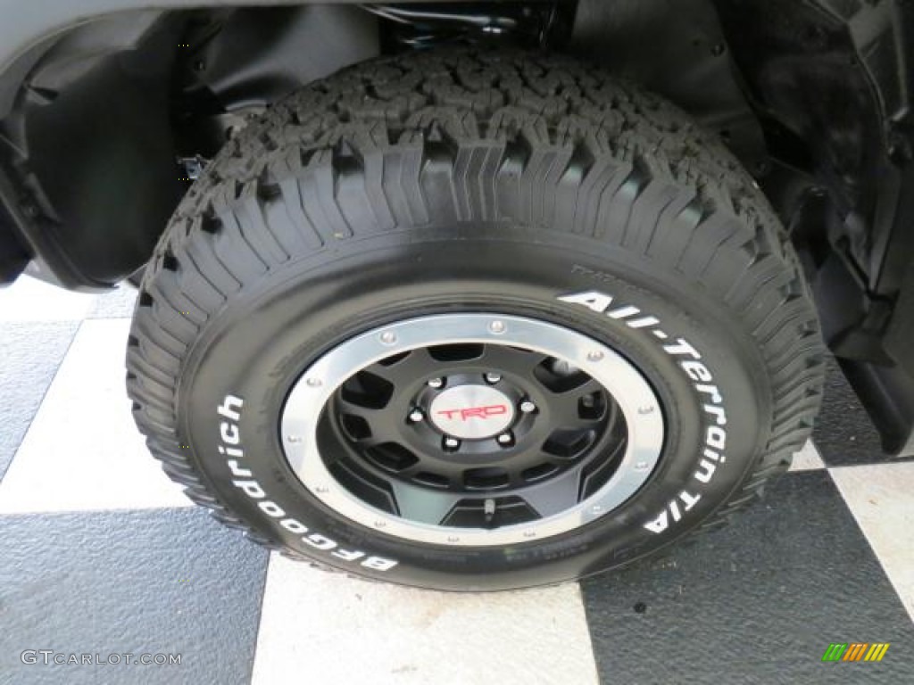 2013 Toyota FJ Cruiser Trail Teams Special Edition 4WD Wheel Photos