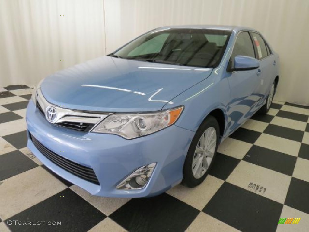 Clearwater Blue Metallic 2012 Toyota Camry XLE V6 Exterior Photo #75619170