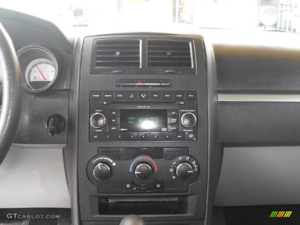 2008 Charger SE - Cool Vanilla Clear Coat / Dark/Light Slate Gray photo #19