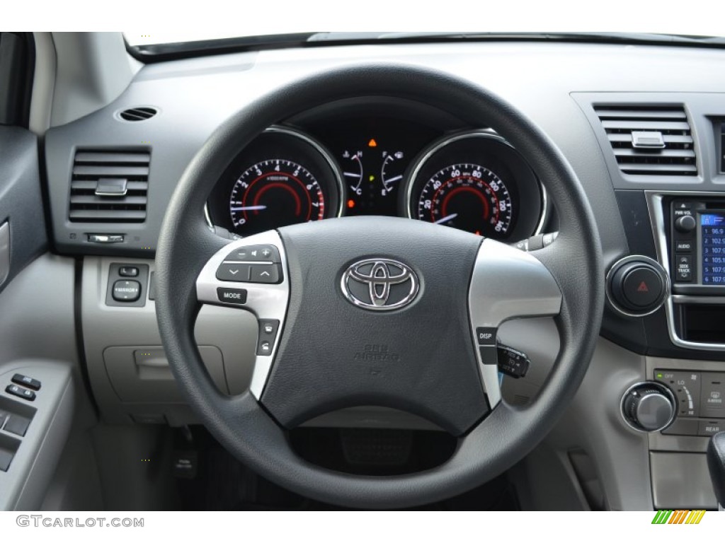 2013 Toyota Highlander SE Ash Steering Wheel Photo #75626208