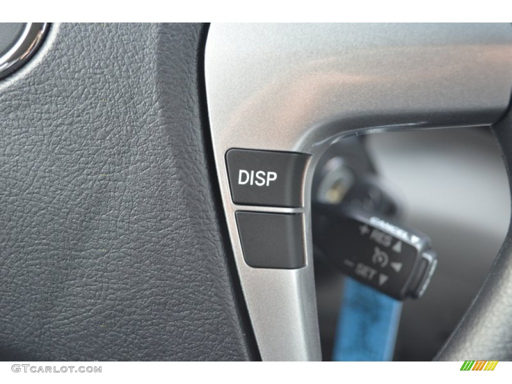 2013 Toyota Highlander SE Controls Photo #75626264