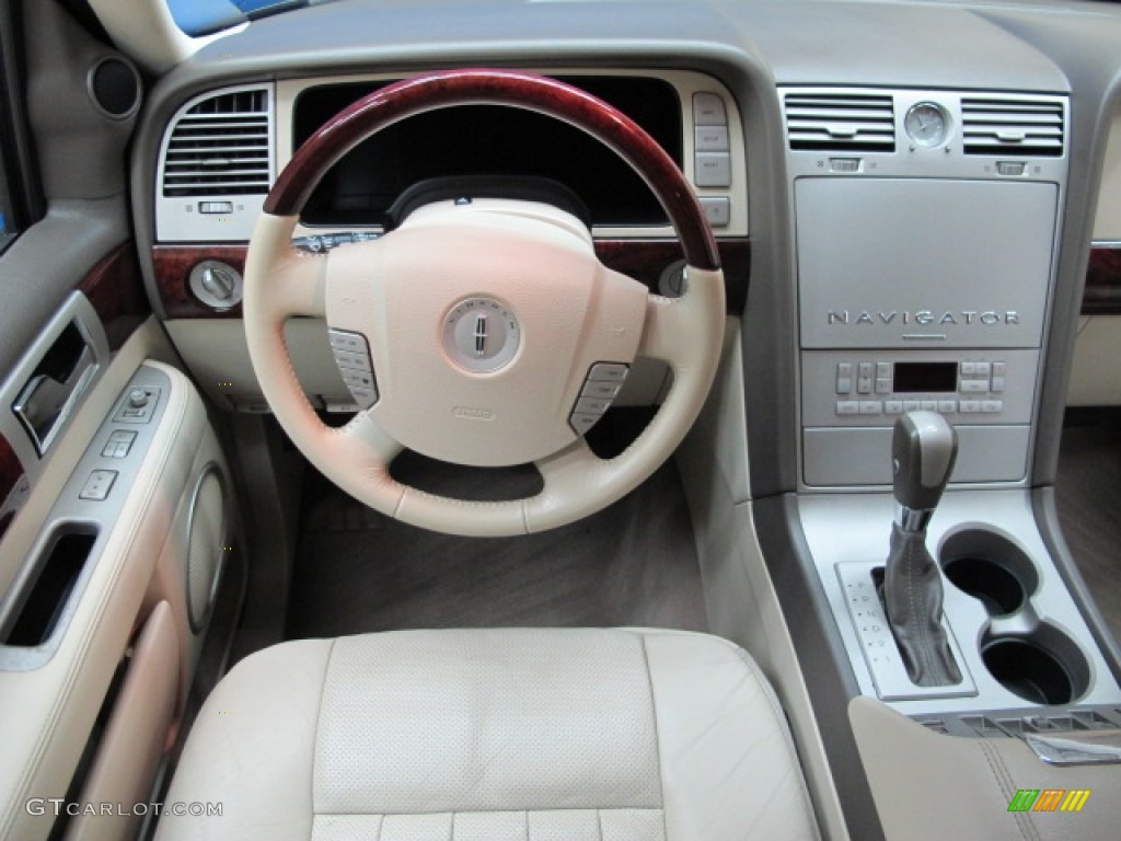 2004 Lincoln Navigator Luxury 4x4 Dashboard Photos