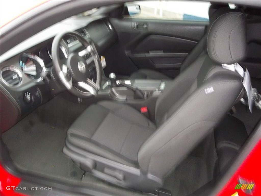 2013 Mustang V6 Coupe - Race Red / Charcoal Black photo #8