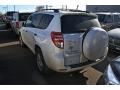 Super White - RAV4 I4 4WD Photo No. 3