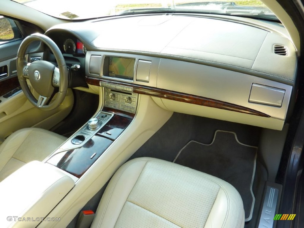 2009 Jaguar XF Premium Luxury Ivory/Oyster Dashboard Photo #75634287