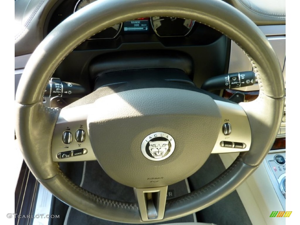 2009 Jaguar XF Premium Luxury Ivory/Oyster Steering Wheel Photo #75634425