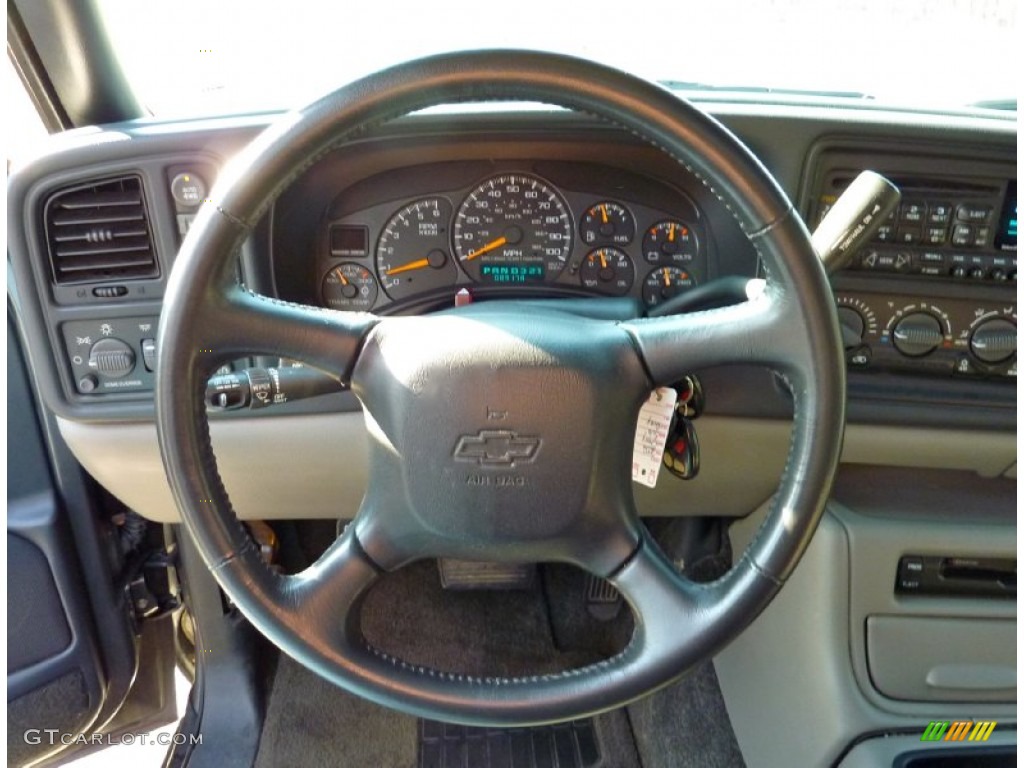 2002 Chevrolet Suburban 2500 LT 4x4 Graphite/Medium Gray Steering Wheel Photo #75634810