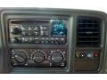 Graphite/Medium Gray Controls Photo for 2002 Chevrolet Suburban #75634829