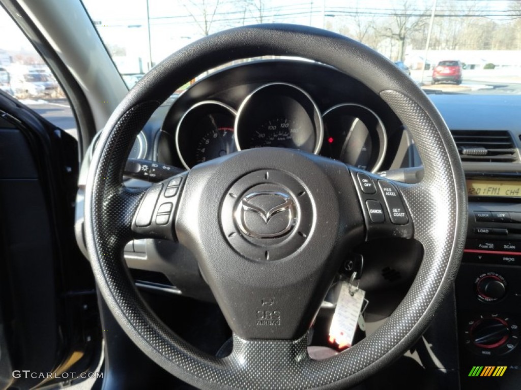 2005 MAZDA3 i Sedan - Black Mica / Black photo #16