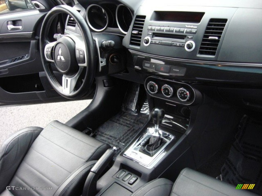 2010 Mitsubishi Lancer Evolution MR Touring Dashboard Photos