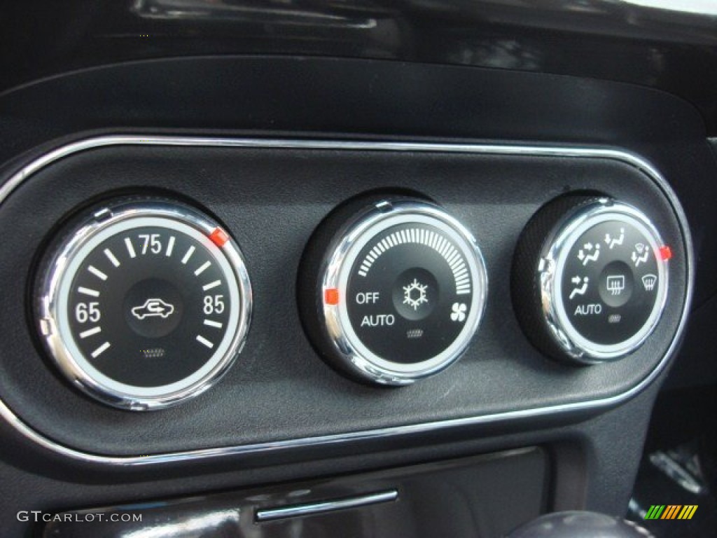 2010 Mitsubishi Lancer Evolution MR Touring Controls Photo #75639023