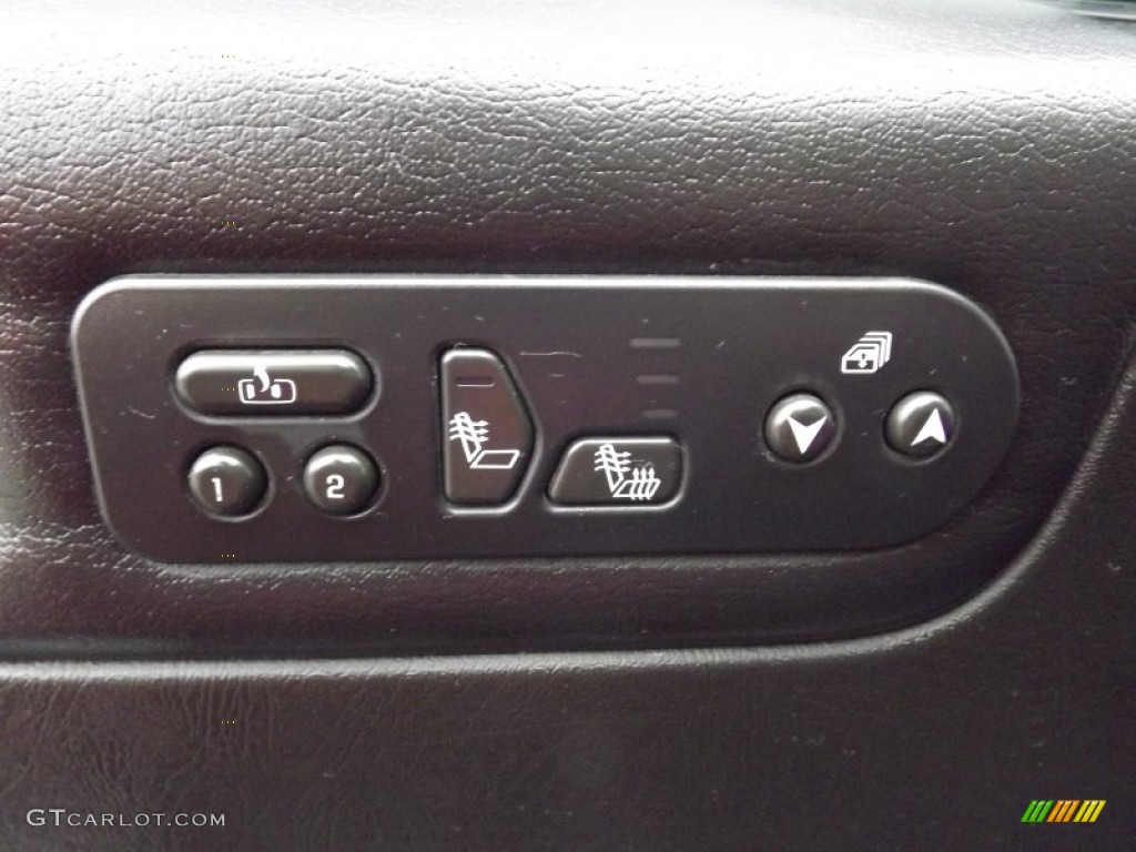 2007 Hummer H2 SUT Controls Photo #75639570