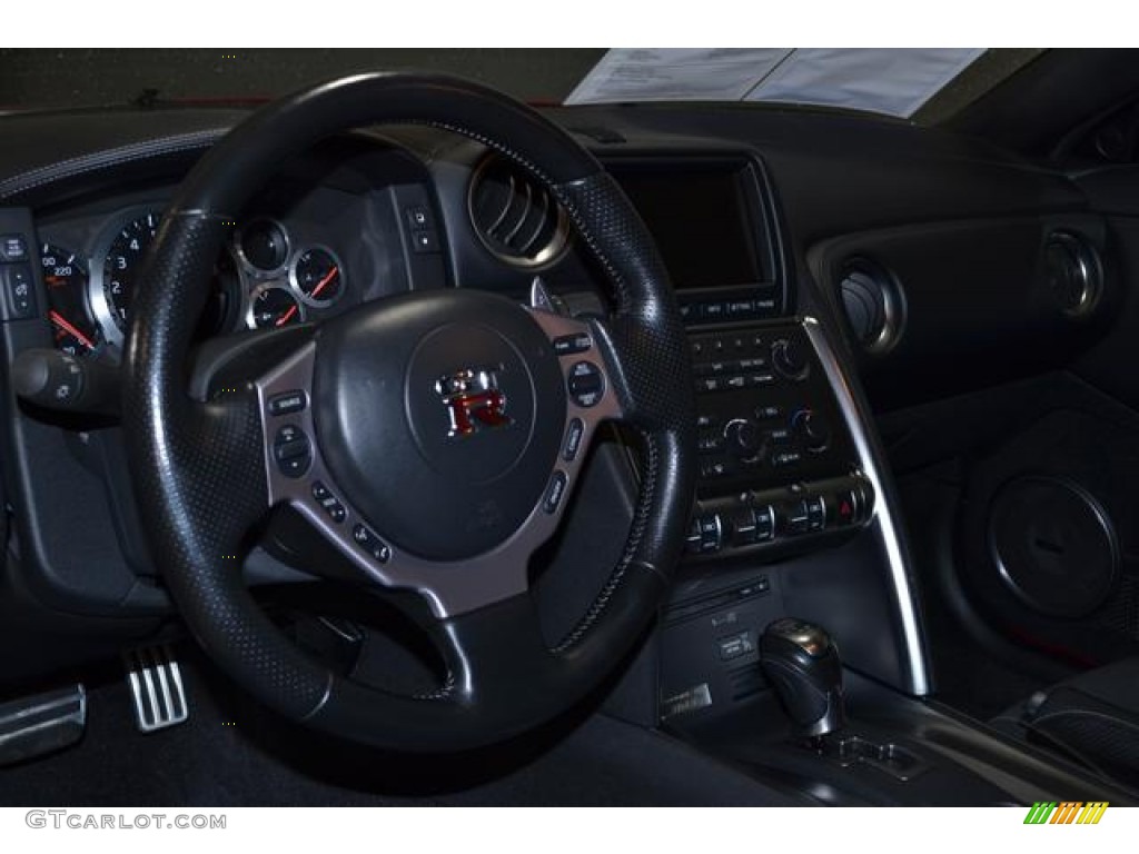 2010 GT-R Premium - Solid Red / Black photo #20