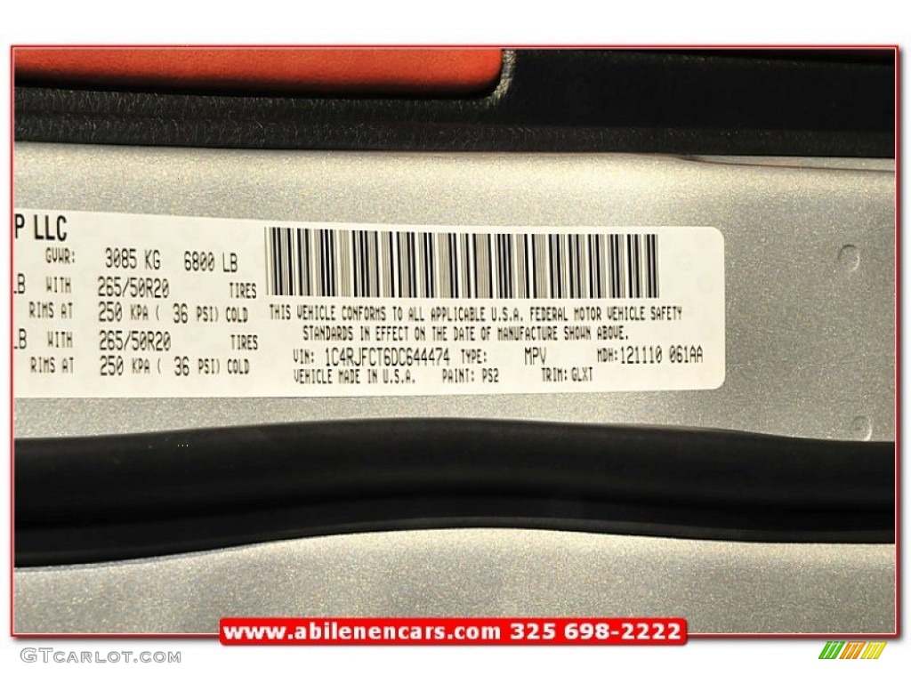 2013 Grand Cherokee Overland Summit 4x4 - Bright Silver Metallic / New Saddle/Black photo #10